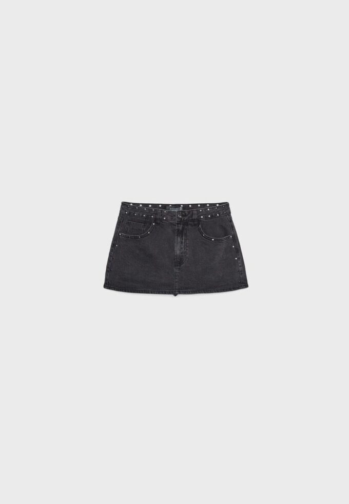 D62 Skort med nitter