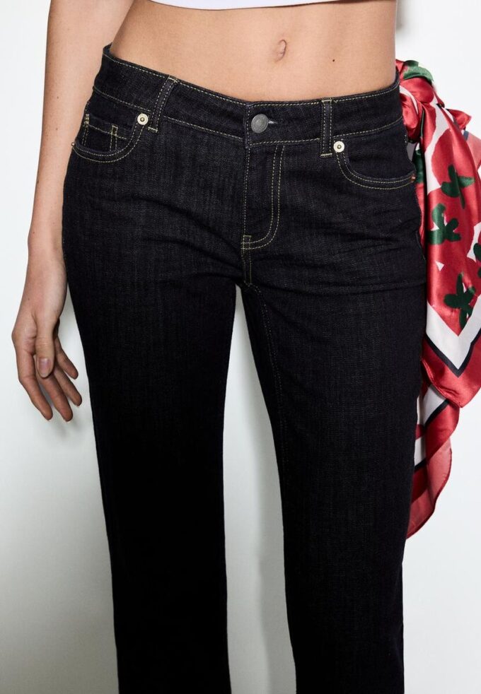 D67 Slim Fit Boot-Cut-jeans