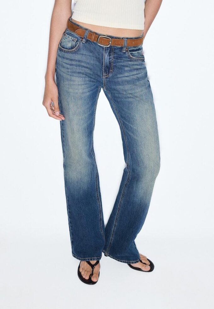 D68 Boot-Cut-jeans med belte