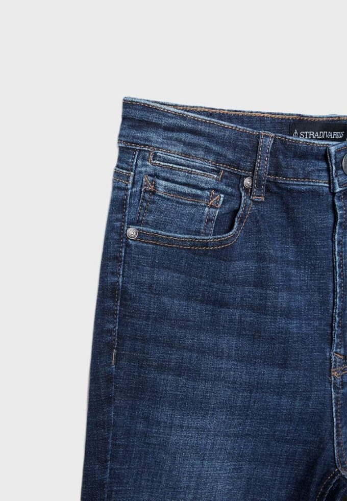 D74 Flared Jeans med spalte