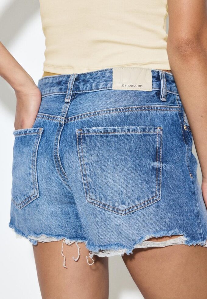 D75 Ripped Denim Shorts