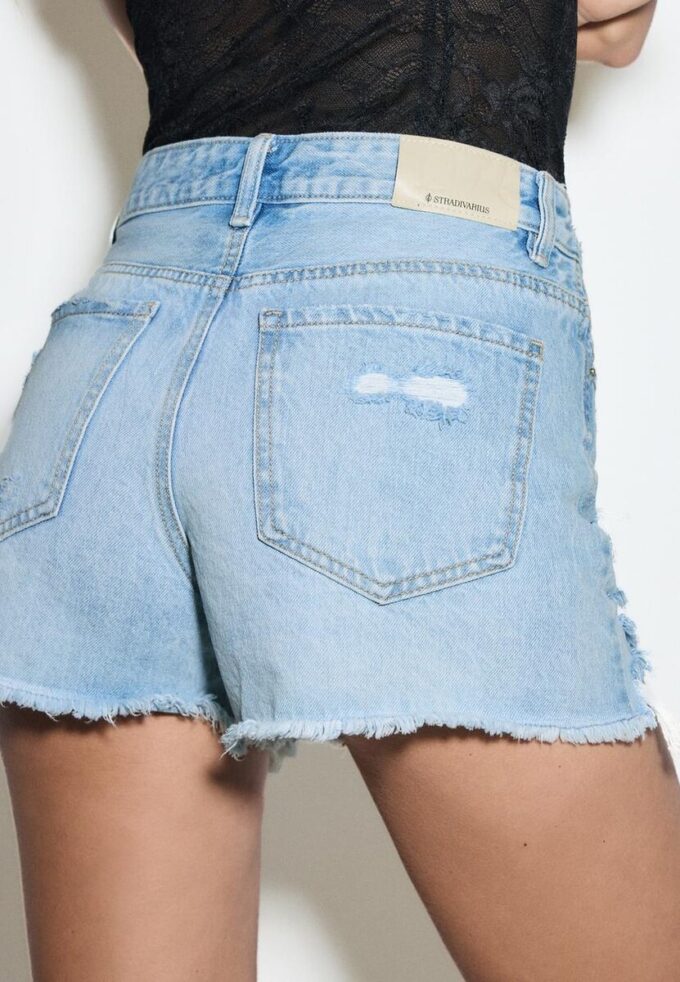 D75 Ripped Denim Shorts