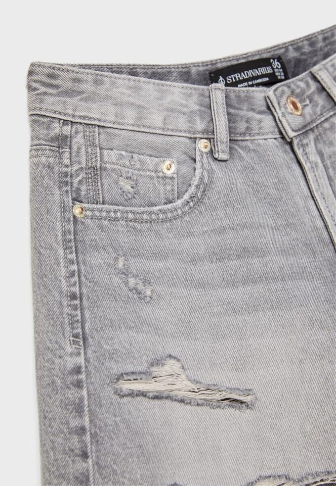 D75 Ripped Denim Shorts