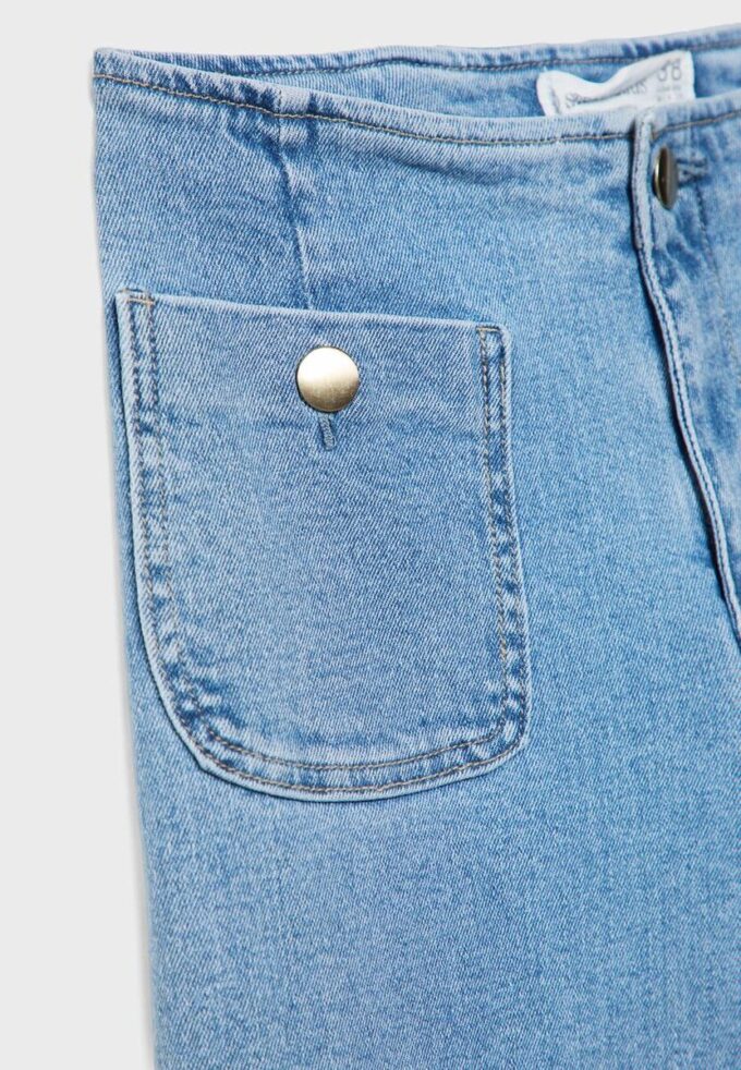 D77 Minimalistiske jeans med lommer