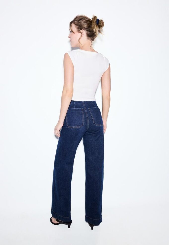D77 Minimalistiske jeans med lommer