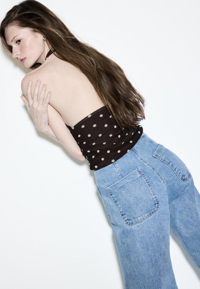 D77 Minimalistiske jeans med lommer