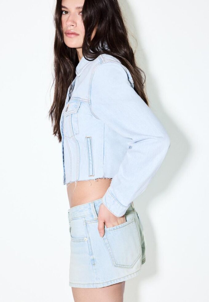 D79 Shorts med lav midje