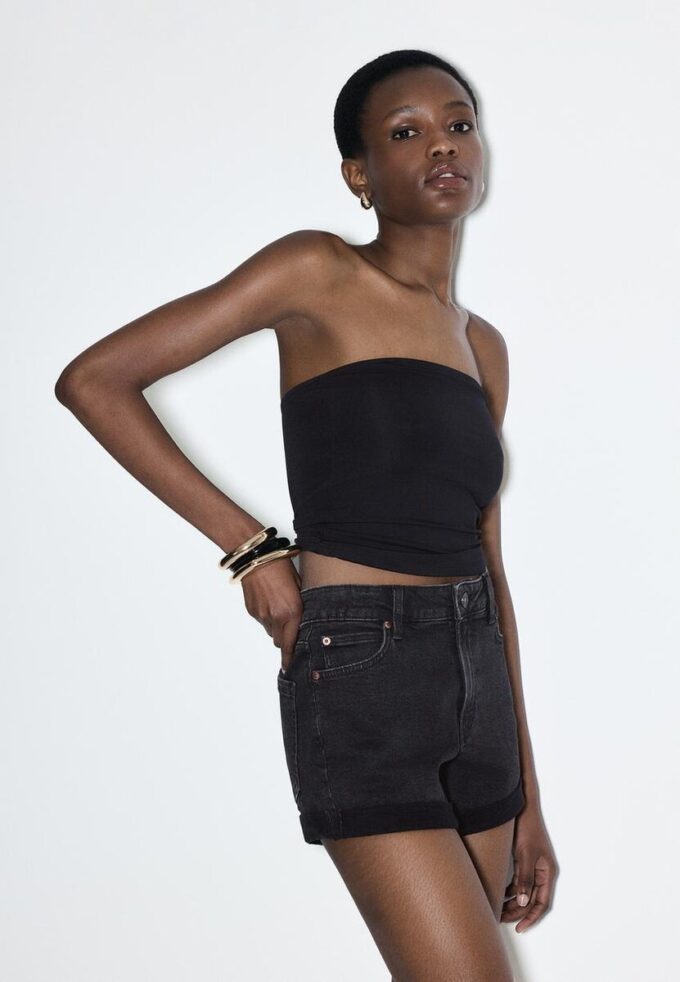 D85 Slim Mom Fit Shorts