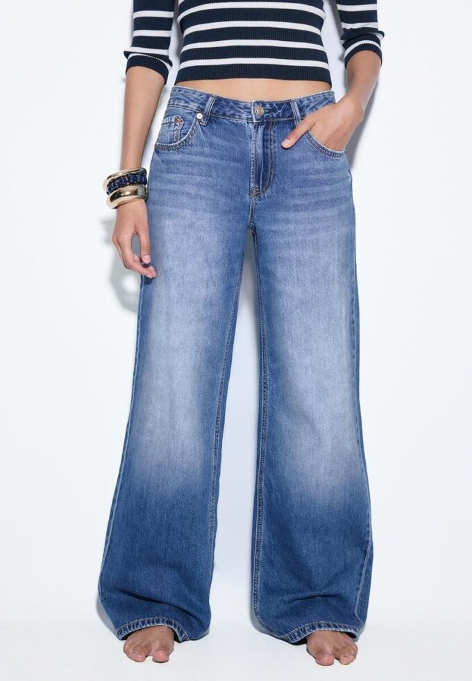 D91 Jeans med lav midje og Wide Leg-ben