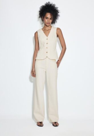 D92 Jeans med rett, vid ben