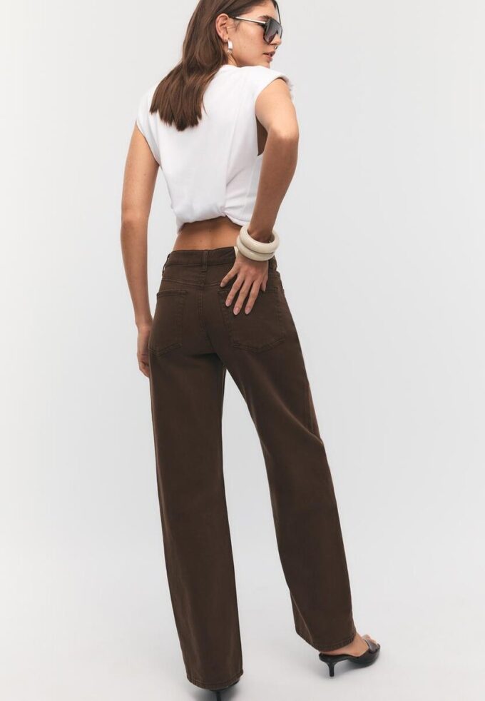 D92 Jeans med rett, vid ben