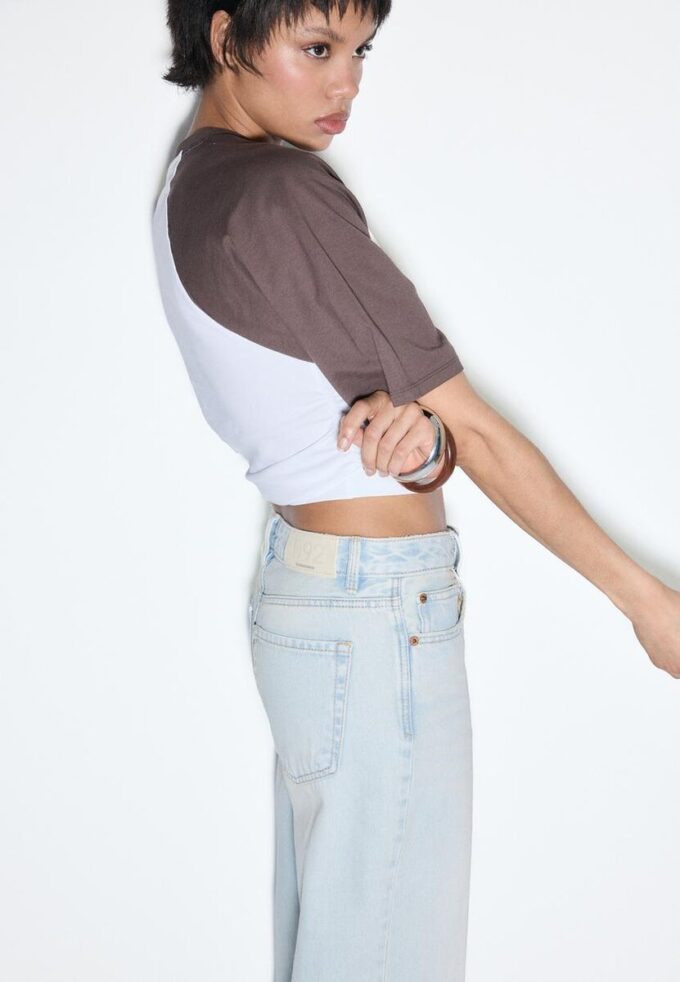 D92 Jeans med rett, Wide Leg-modell