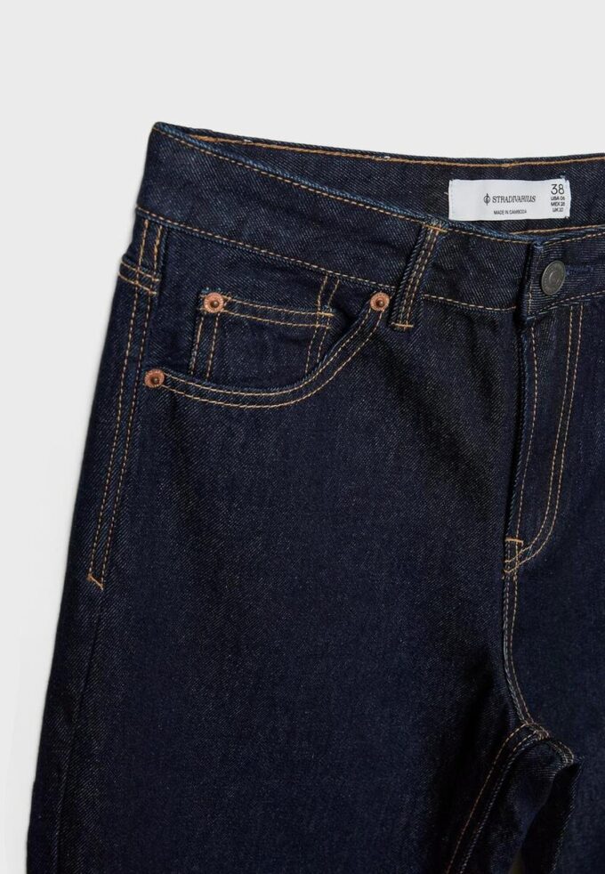 D92 Jeans med rett, Wide Leg-modell