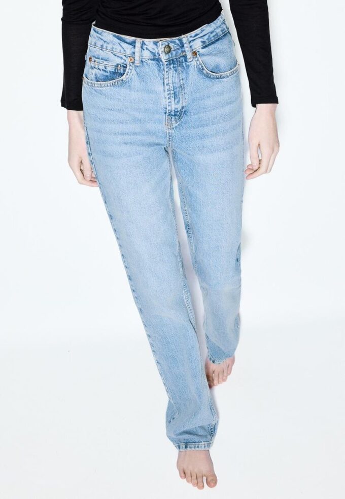 D98 Jeans med rett ben