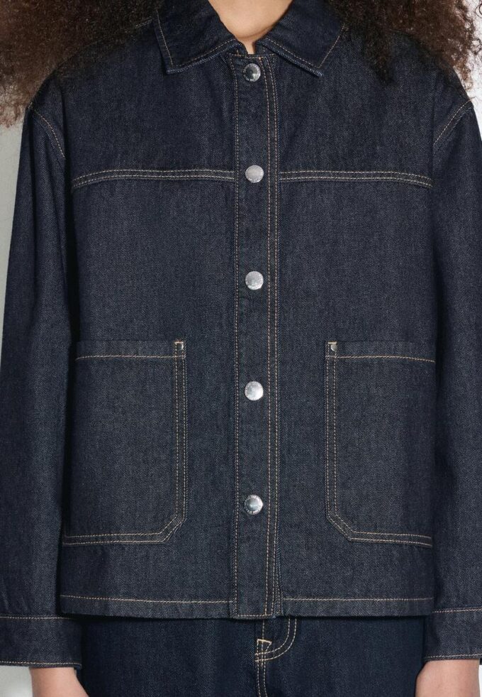 Denimjakke med lommer