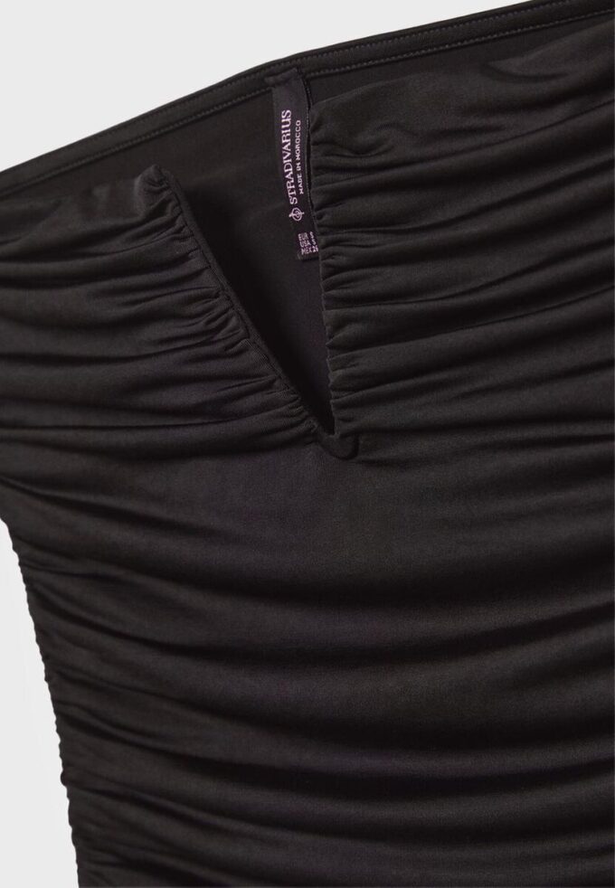 Drapert bandeau-top med V-utskjæring