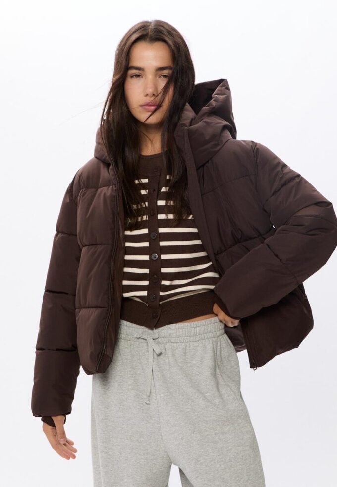 Enkel dunjakke med hette