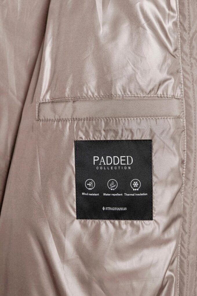 Enkel dunjakke med hette