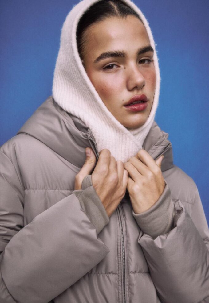 Enkel dunjakke med hette