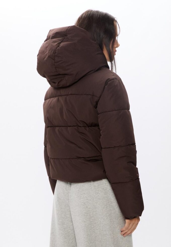 Enkel dunjakke med hette