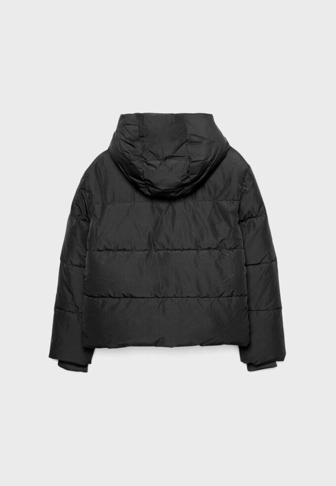 Enkel dunjakke med hette