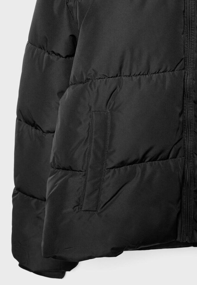 Enkel dunjakke med hette