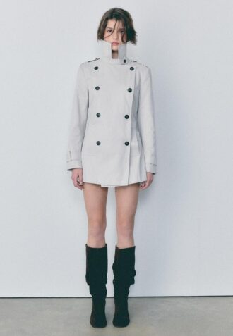 Enkel kort trenchcoat