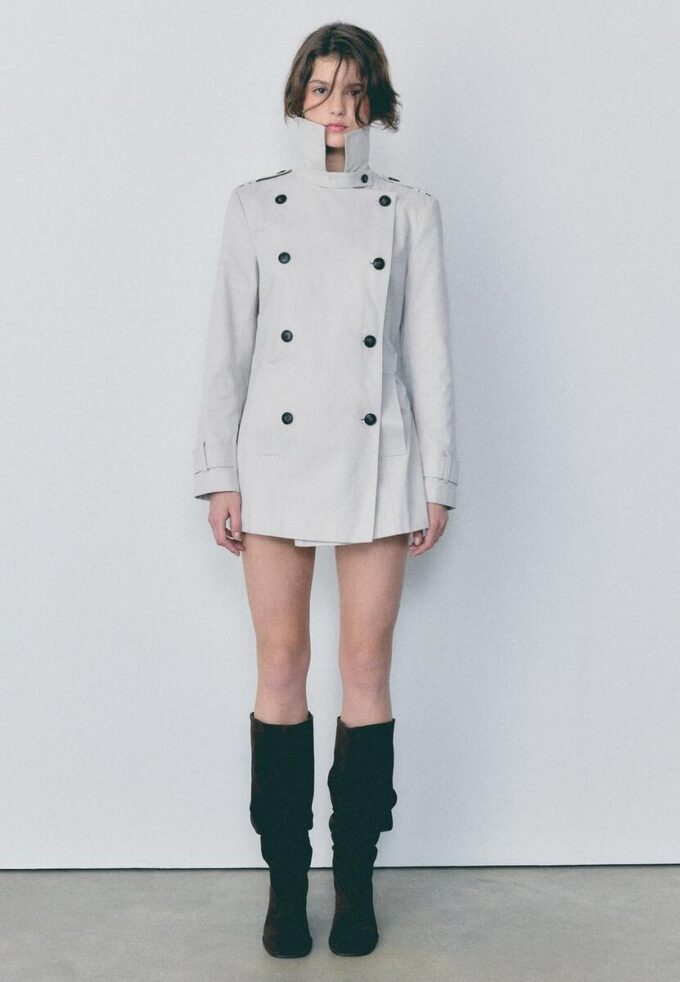 Enkel kort trenchcoat