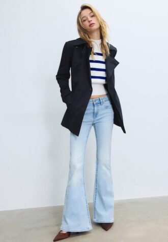 Enkel kort trenchcoat