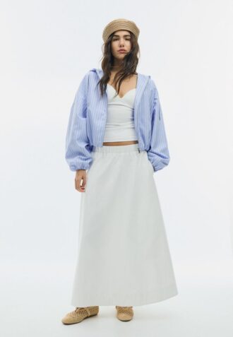 Enkel stripet nylonjakke med hette