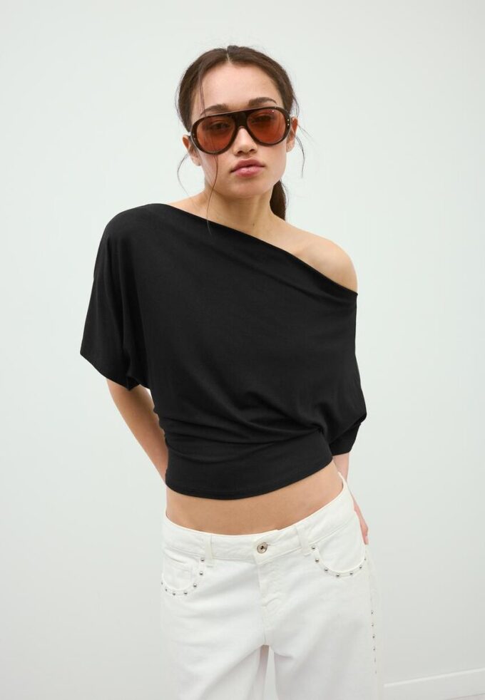 Enkel T-skjorte med flagermusermmer