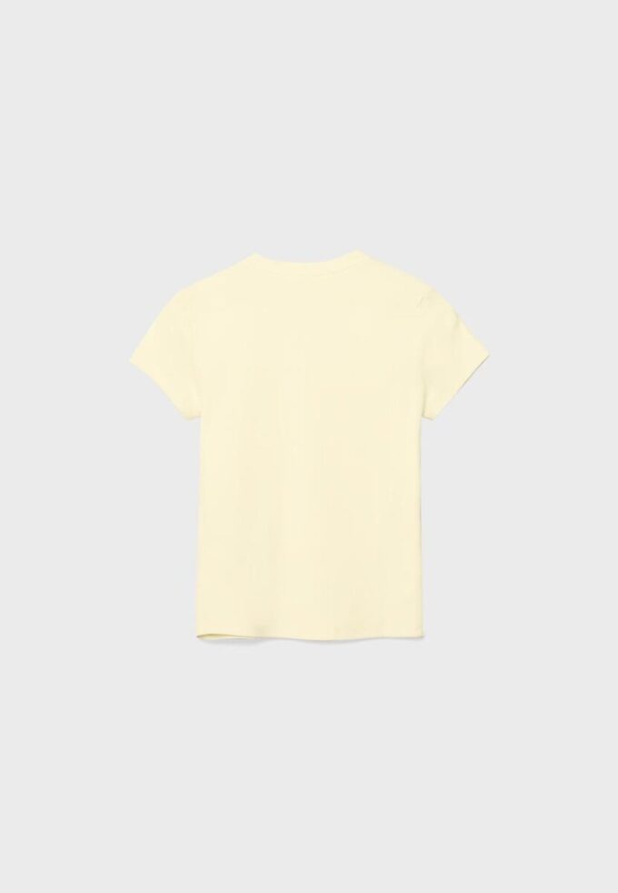 Enkel T-skjorte med korte ermer og rund hals