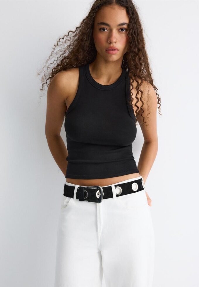 Enkel topp med racerrygg