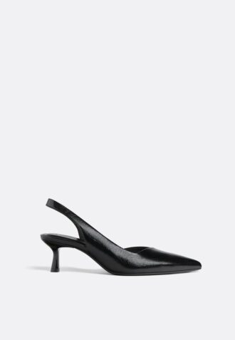 Enkle høyhælte sko