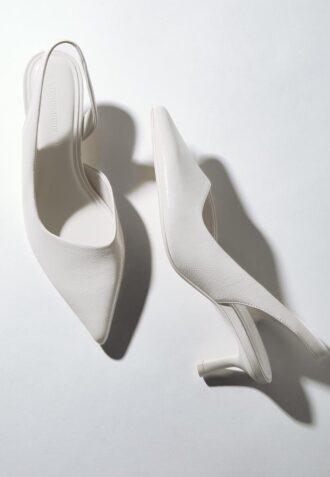 Enkle høyhælte sko