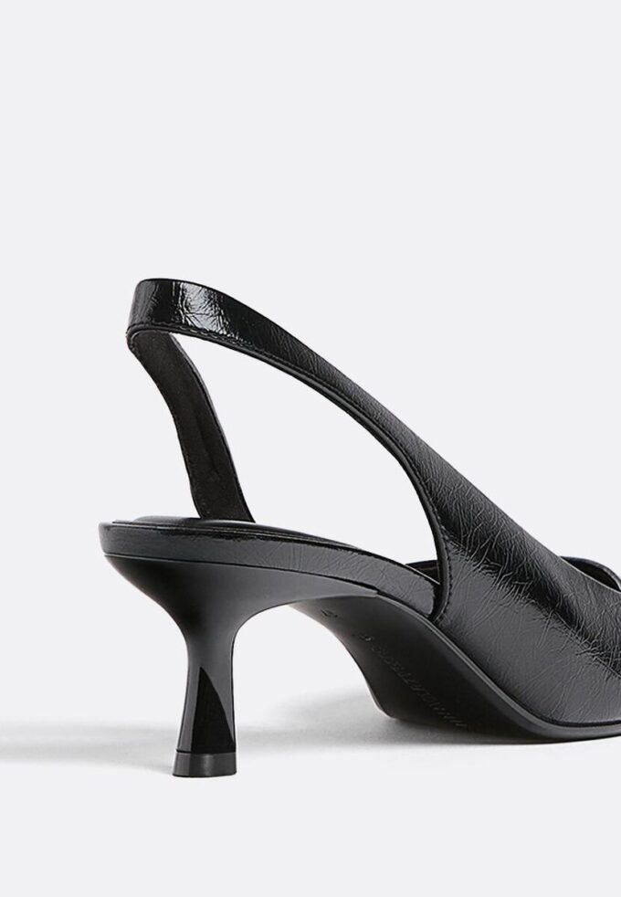 Enkle høyhælte sko