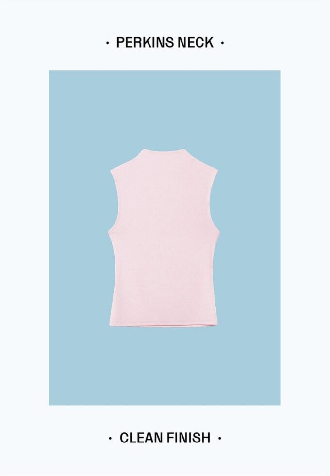 Ermeløs T-skjorte med tragtkrage