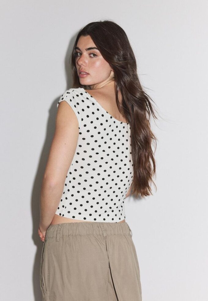 Ermeløs topp med flere bruksmuligheter