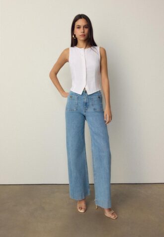 Ermeløs topp med knapper