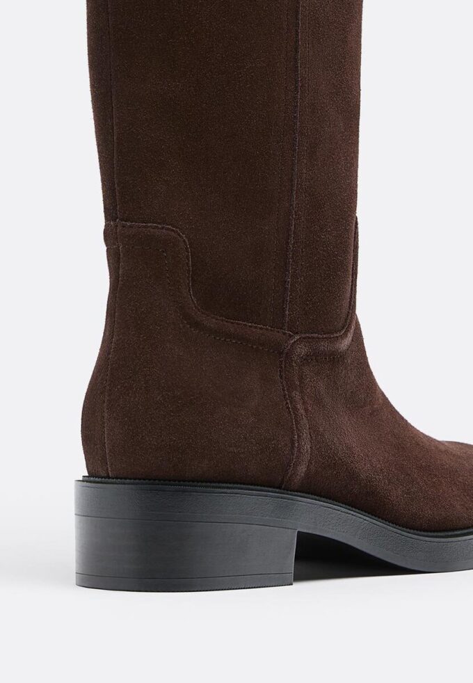 Flat ride støvel i skinn