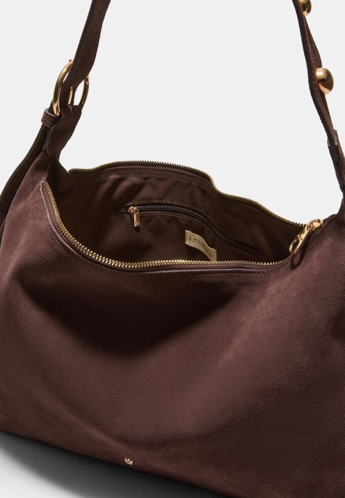 Flat skulderveske med nitter, 100 % Skinn