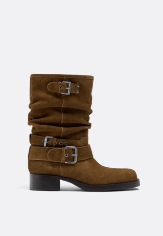 Flate ankelstøvler i skinn med spenne