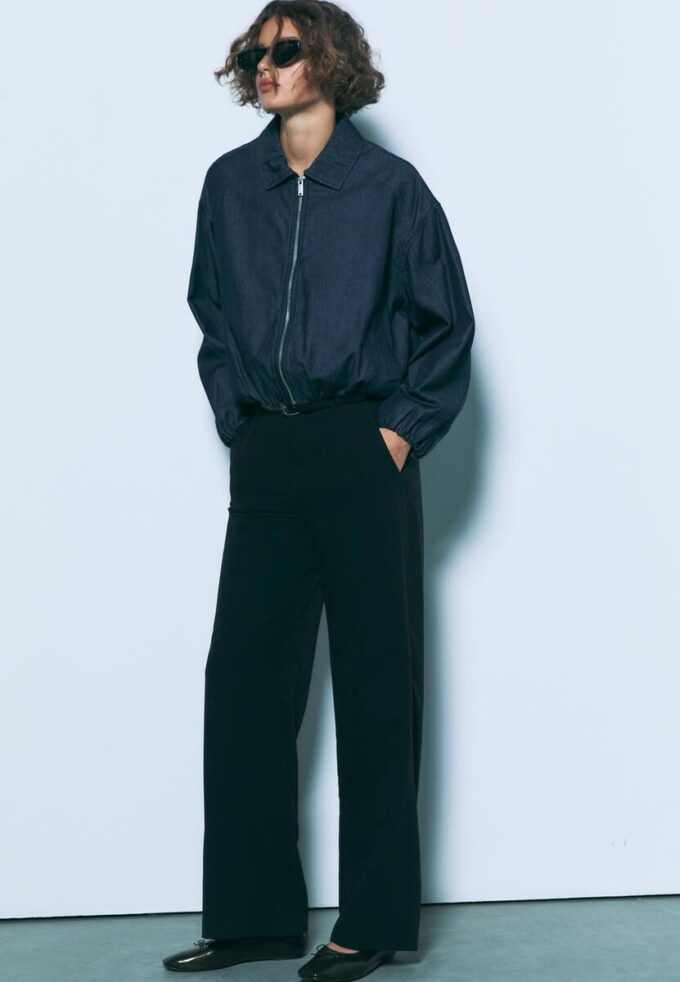 Flott, rett buksemodell med belte