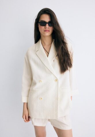 Flytende blazer med dobbel knappestolpe