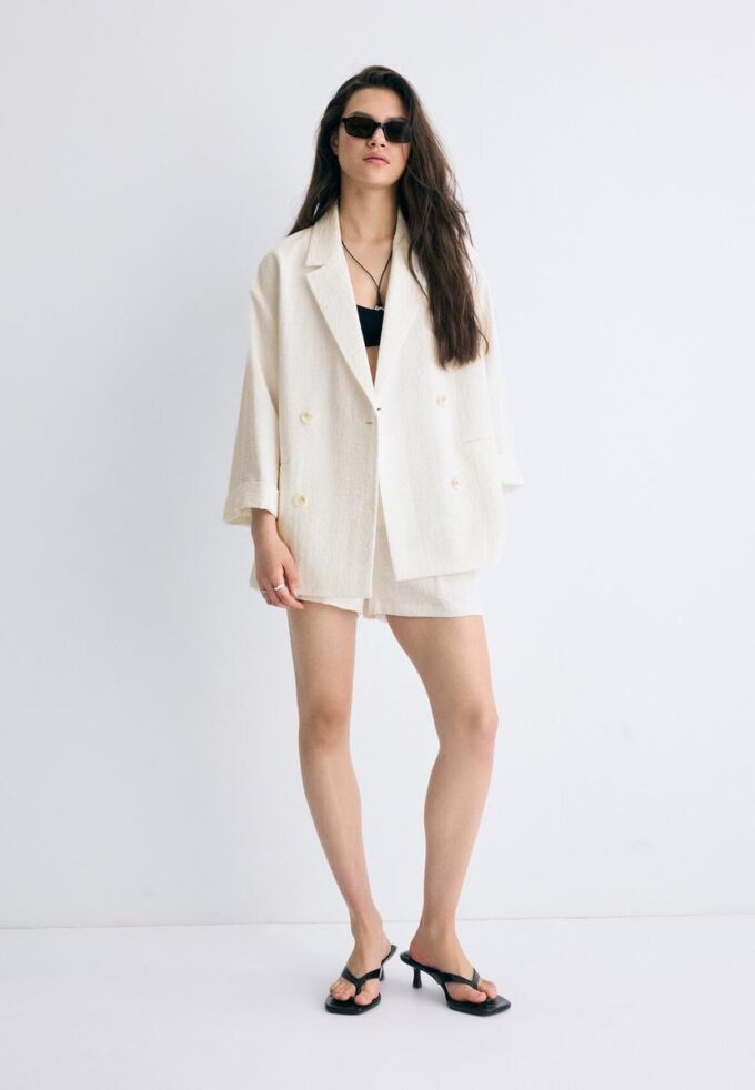 Flytende blazer med dobbel knappestolpe