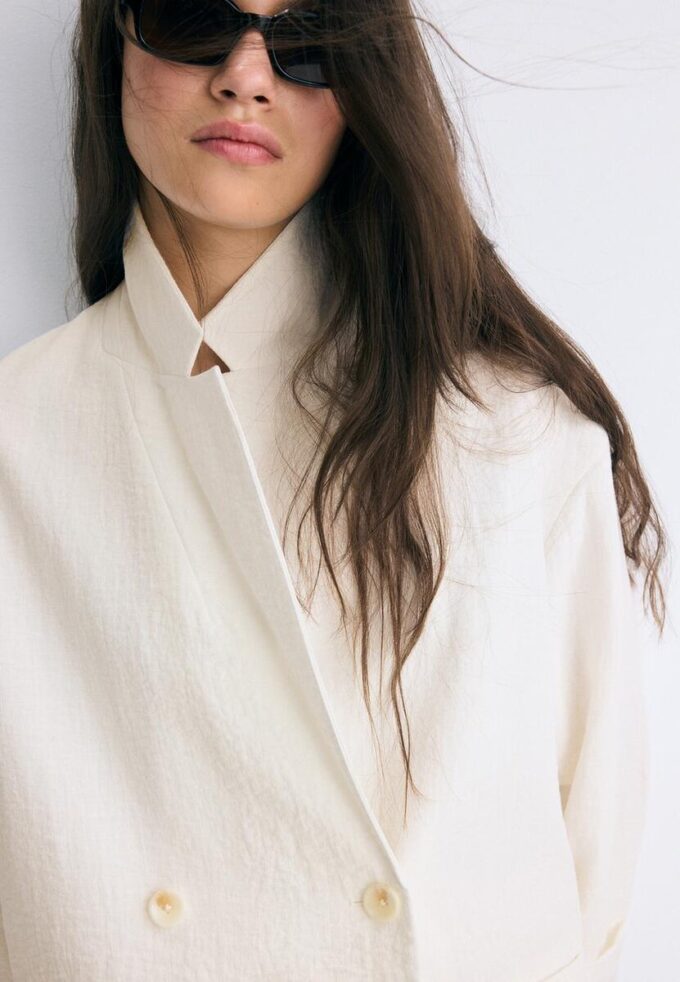 Flytende blazer med dobbel knappestolpe