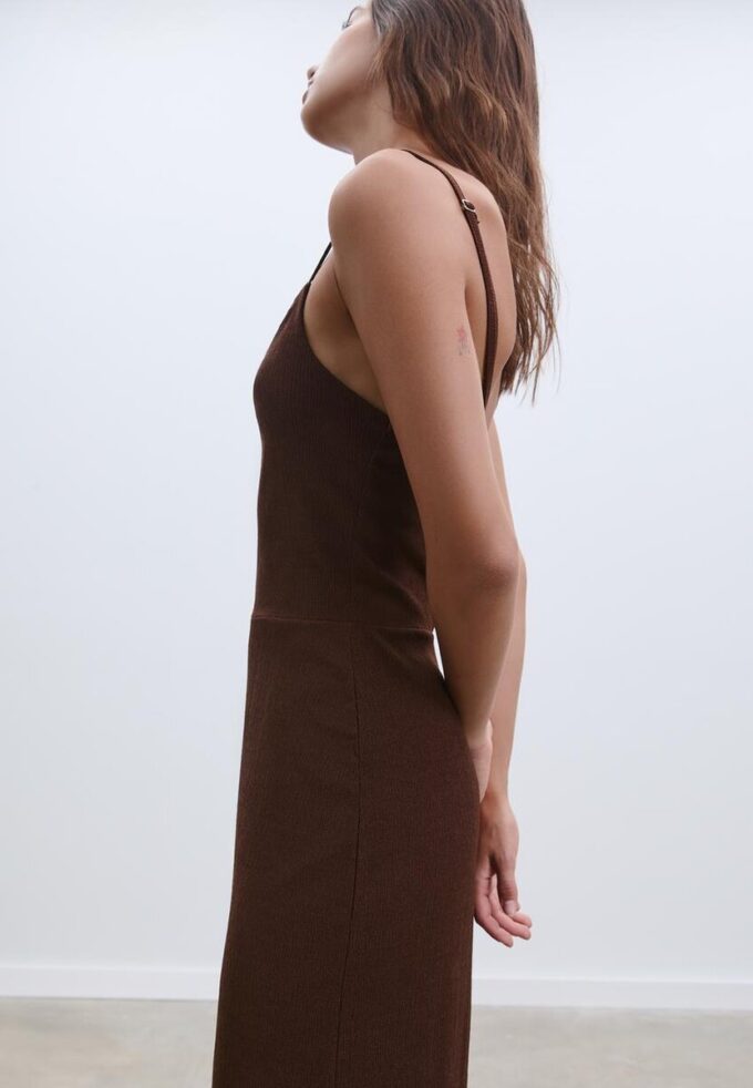 Flytende jumpsuit med stropper