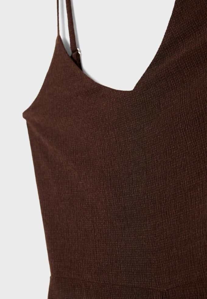 Flytende jumpsuit med stropper