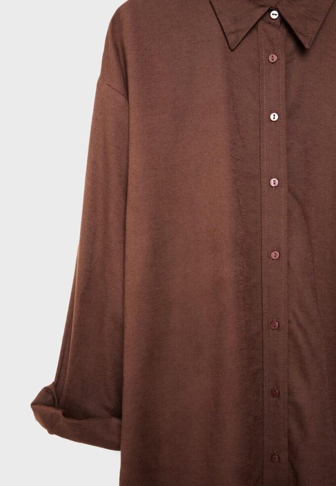 Flytende skjorte i lin-look