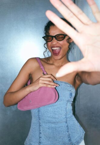 Glitrende bustier-topper i denim